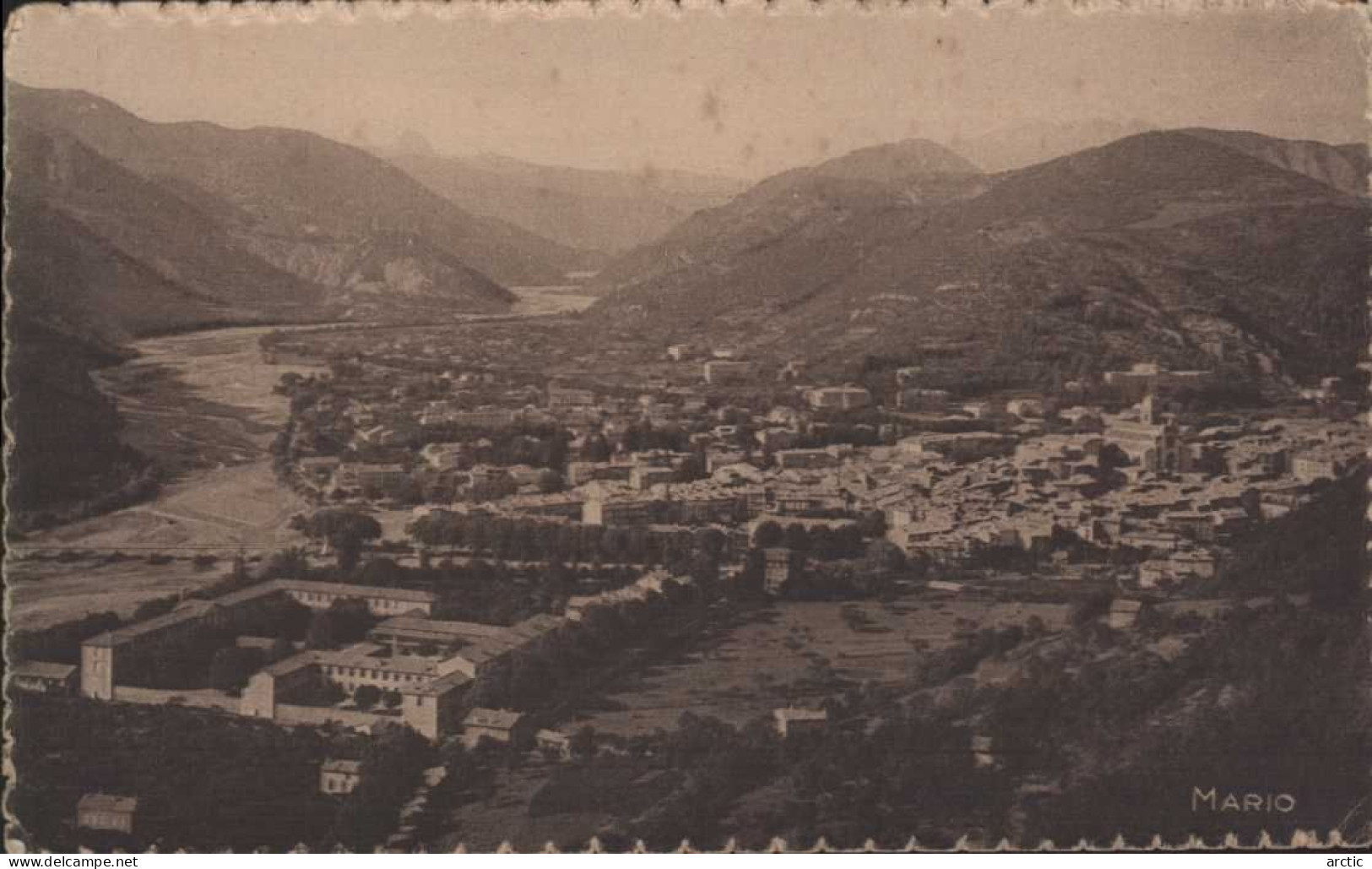 DIGNE Les BAINS Station Estivale Vue Générale Et Le Lycée - Digne