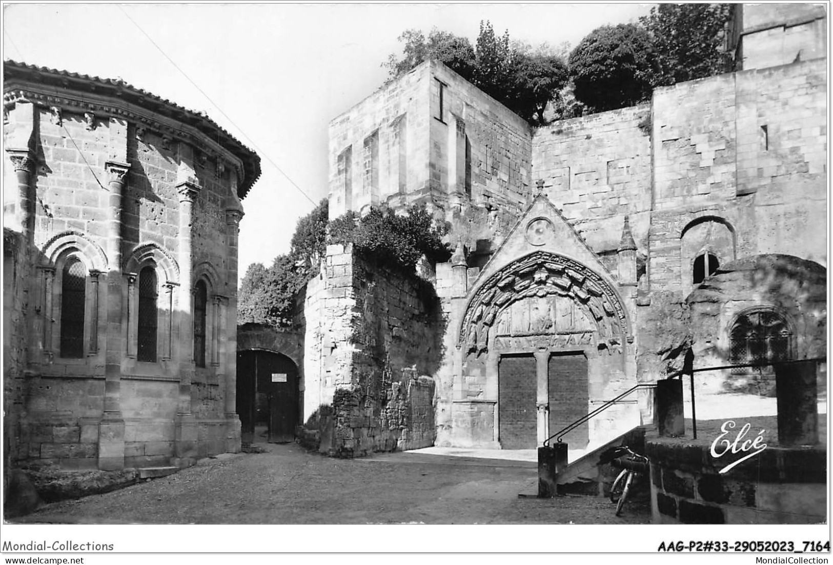AAGP2-33-0171- SAINT-EMILION - Porte De L'eglise Monolithe Et Chapelle De La Trinite - Saint-Emilion
