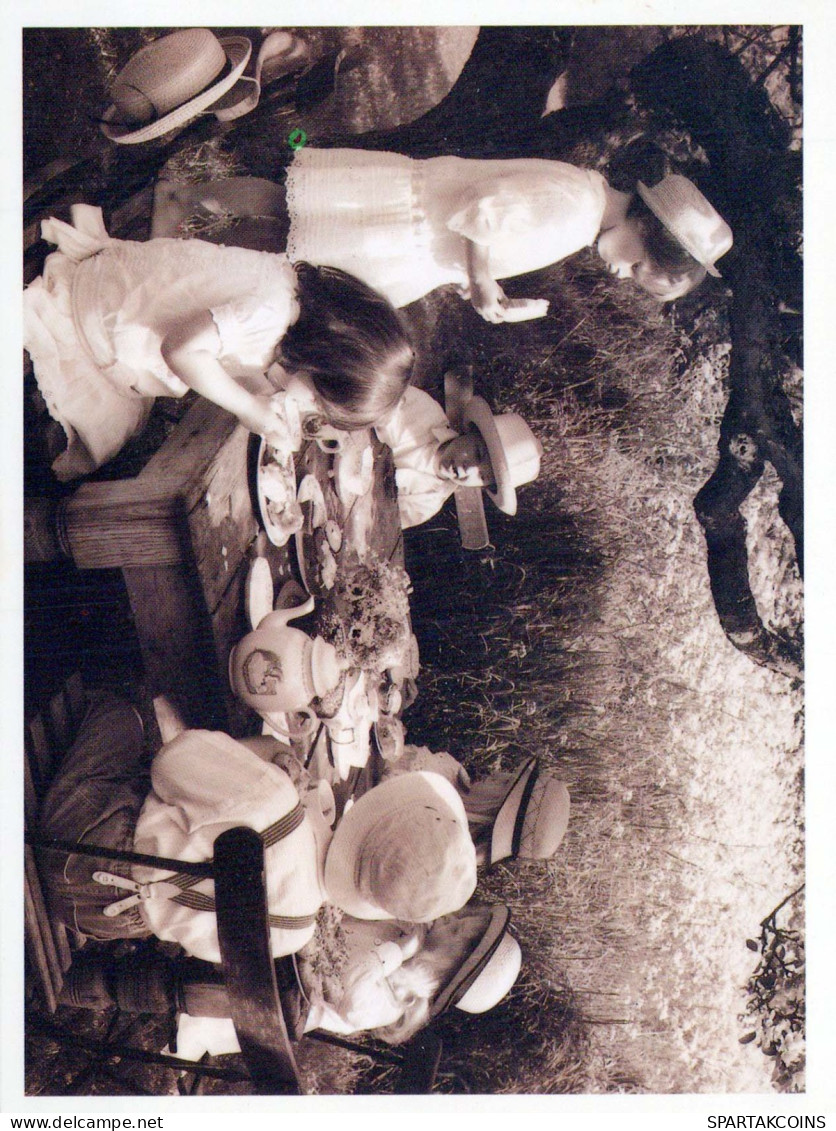 ENFANTS ENFANTS Scène S Paysages Vintage Carte Postale CPSM #PBU138.FR - Scènes & Paysages