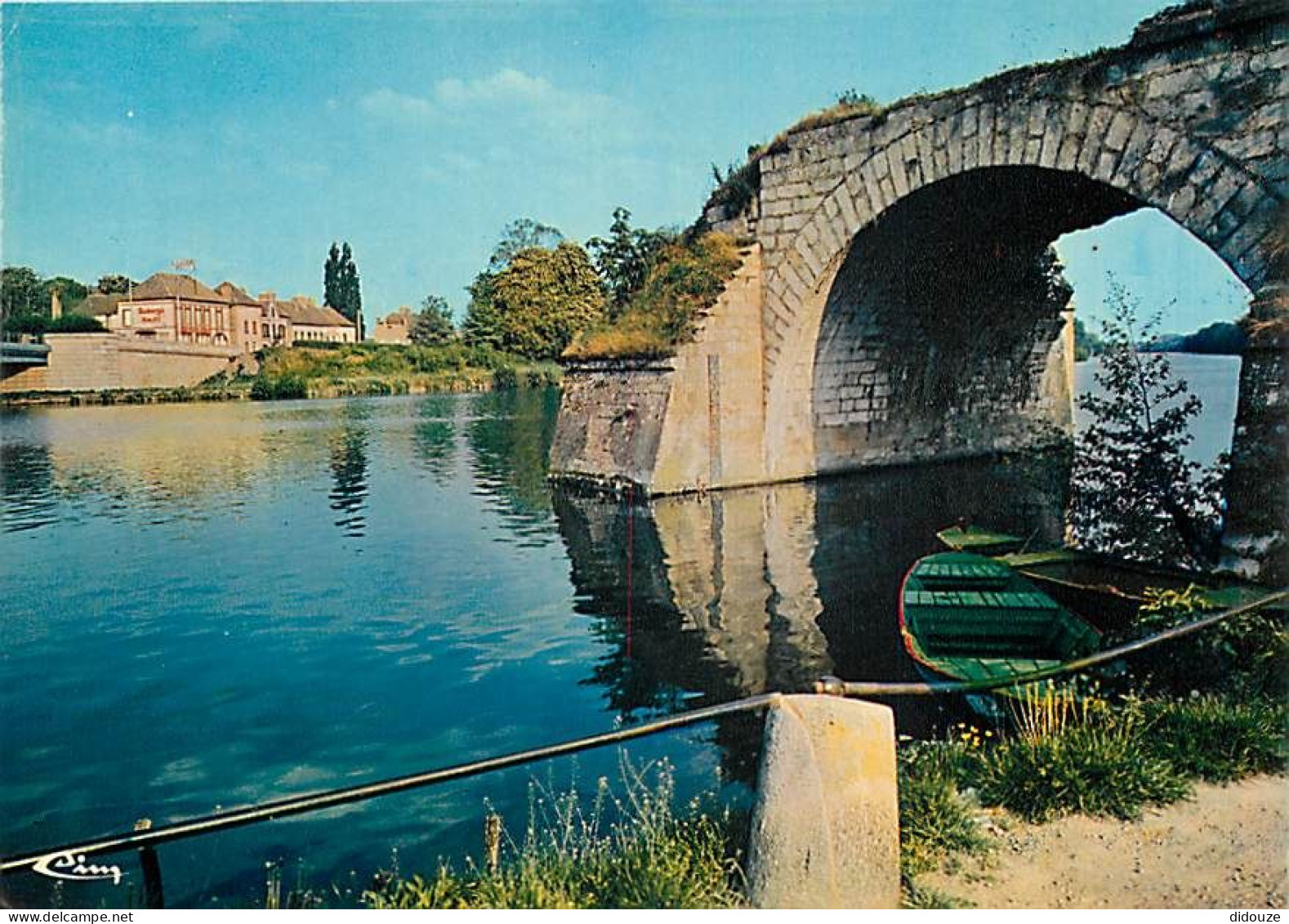 89 - Pont Sur Yonne - Bords De L'Yonne - Vieux Pont - Carte Neuve - CPM - Voir Scans Recto-Verso - Pont Sur Yonne