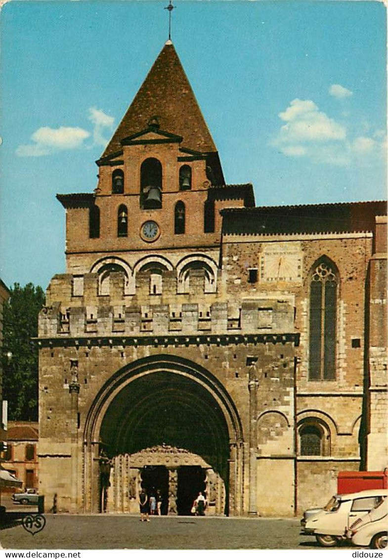 82 - Moissac - Eglise Saint-Pierre - Automobiles - CPM - Voir Scans Recto-Verso - Moissac