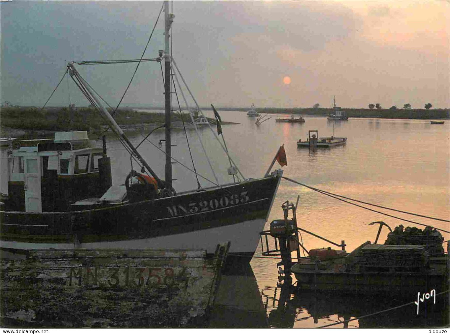 17 - Charente Maritime - Crépuscule Sur La Seudre - Bateaux - CPM - Voir Scans Recto-Verso - Other & Unclassified