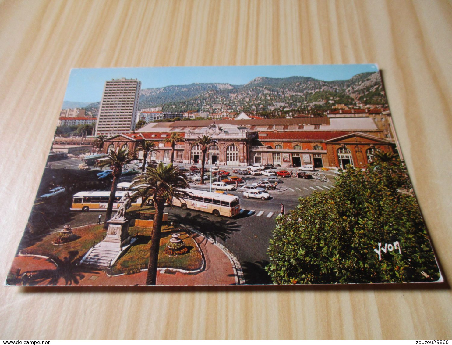 Toulon (83).Place De L'Europe - La Gare - Carte Animée. - Toulon