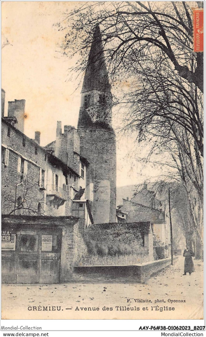 AAYP6-38-0562 - CREMIEU - Avenue Des Tilleuls Et L'Eglise - Crémieu