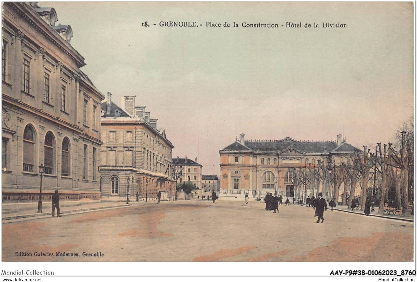 AAYP9-38-0839 - GRENOBLE - Place De La Constitution - Hotel De La Division - Grenoble