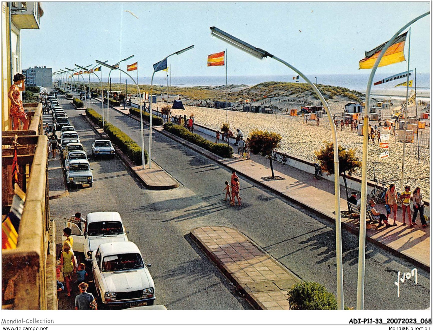 ADIP11-33-0948 - SOULAC-SUR-MER - Le Front De Mer Et La Plage  - Soulac-sur-Mer