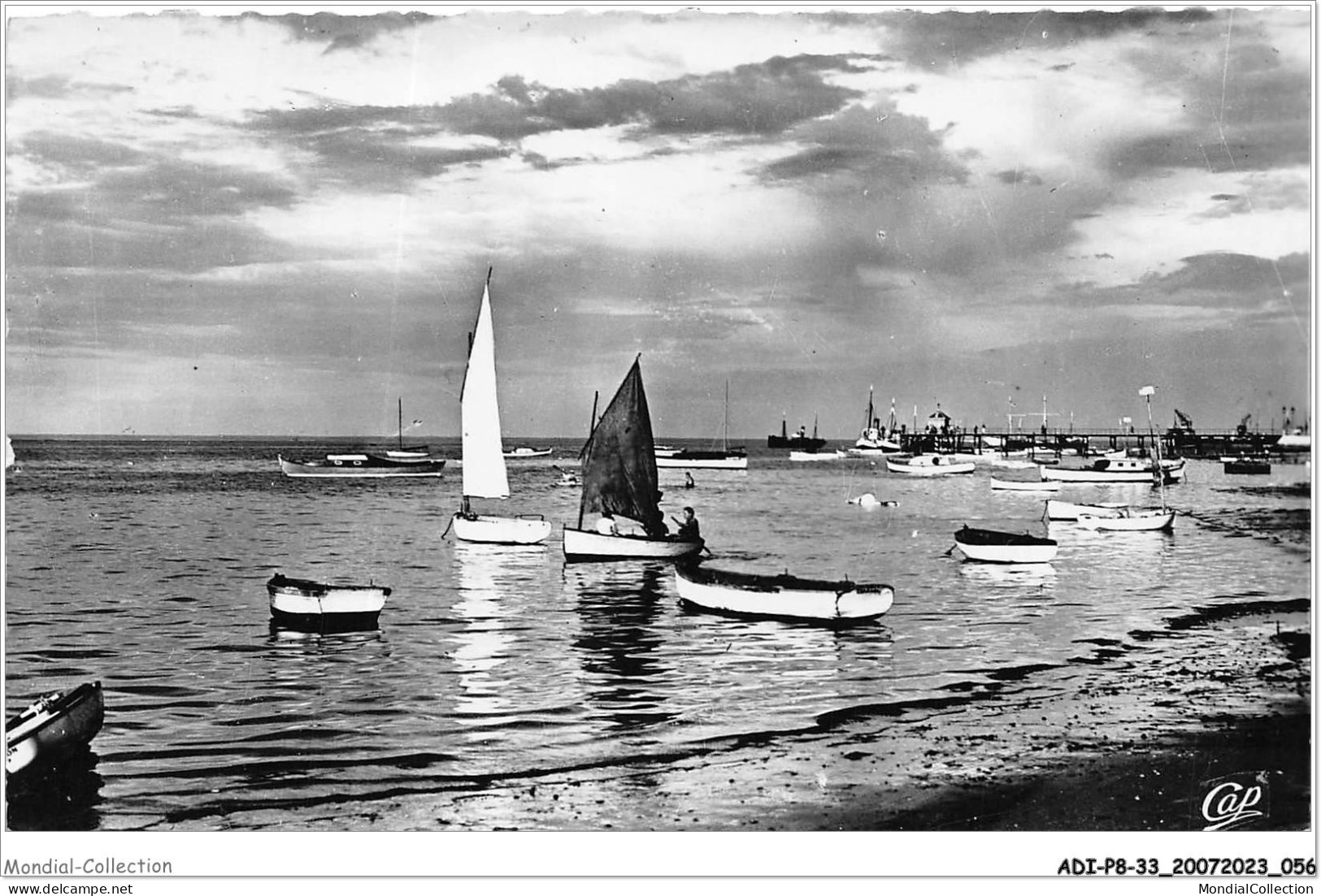 ADIP8-33-0667 - ARCACHON - Côte D'argent - Effet De Lumière Sur Le Bassin - Arcachon