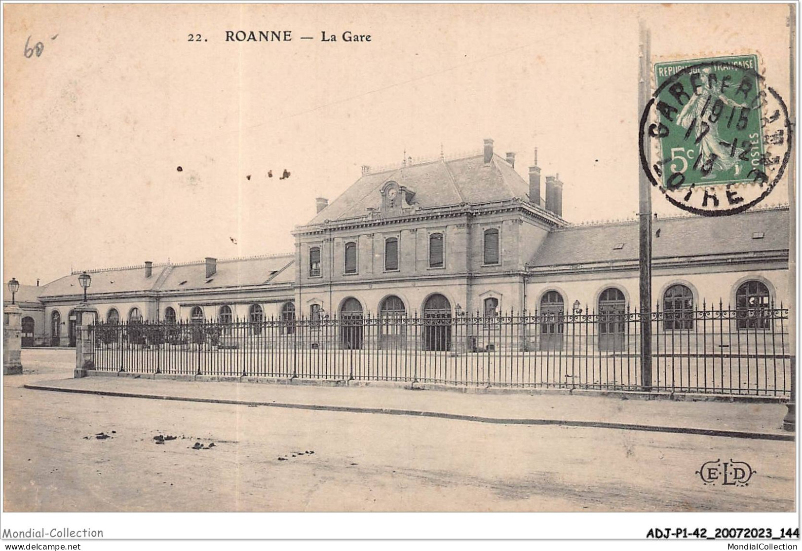 ADJP1-42-0073 - ROANNE - La Gare - Roanne