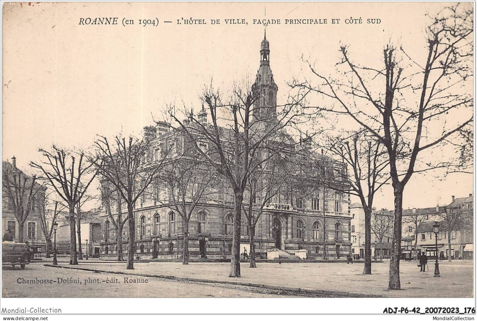 ADJP6-42-0553 - ROANNE - L'HOTEL DE VILLE - FACADE PRINCIPALE ET COTE SUD - Roanne