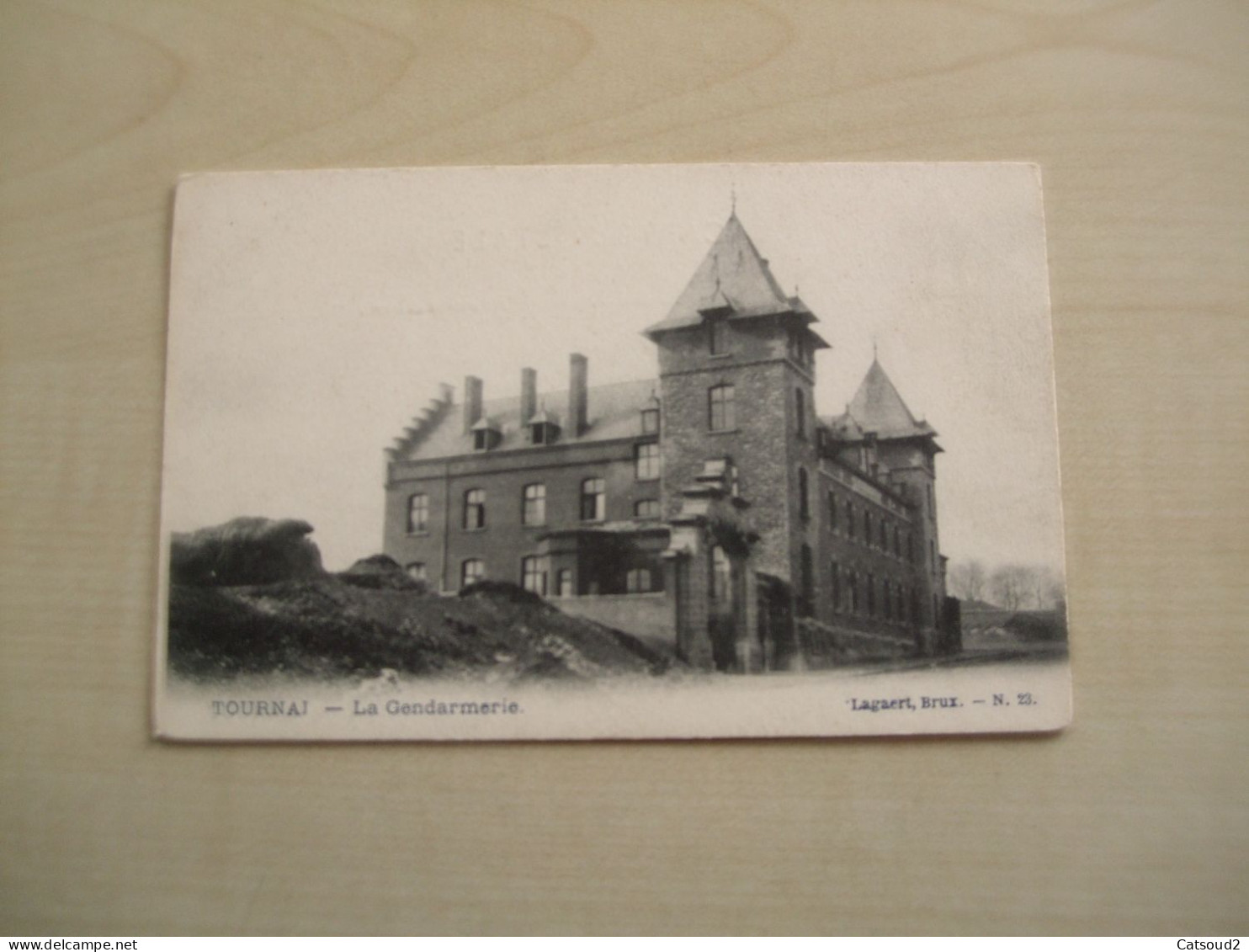 Carte Postale Ancienne TOURNAI La Gendarmerie - Tournai