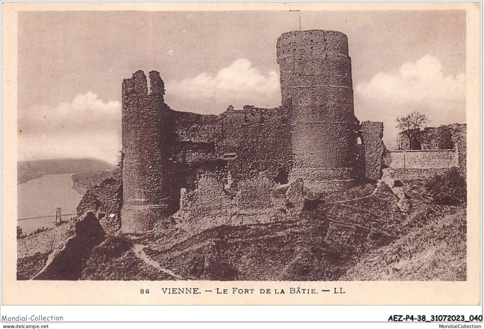 AEZP4-38-0309 - VIENNE - Le Fort De La Batie - Vienne