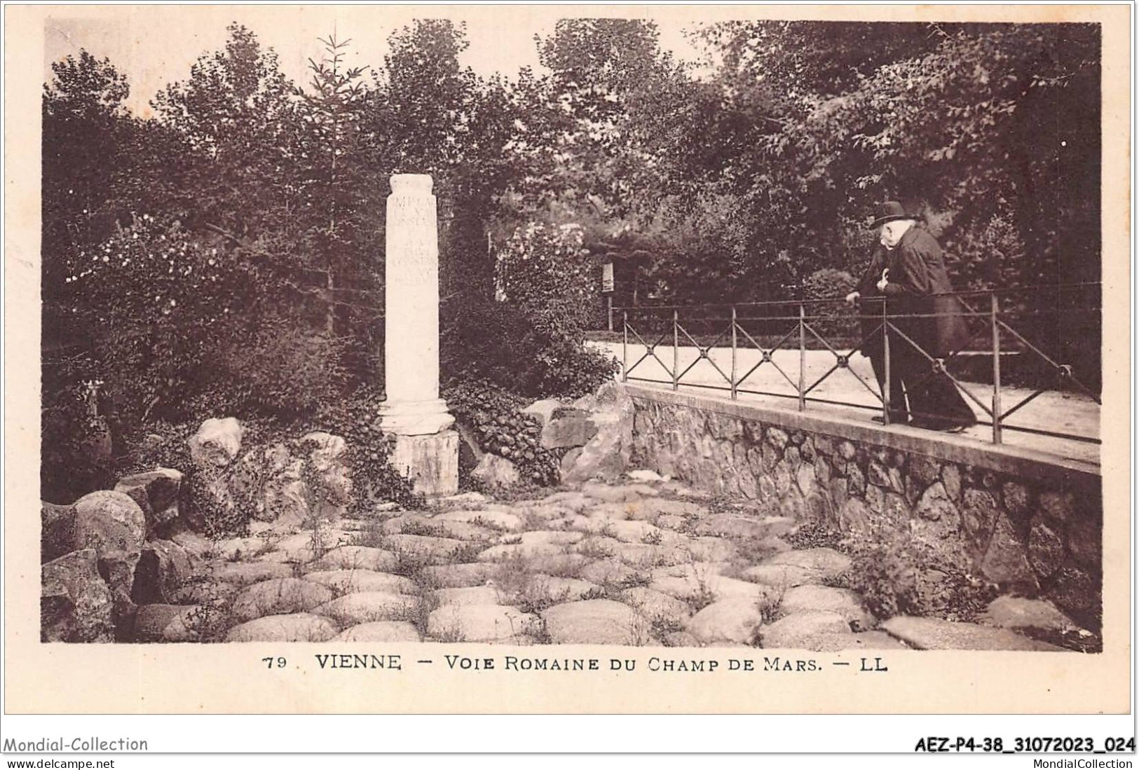 AEZP4-38-0301 - VIENNE - Voie Romaine Du Champ De Mars - Vienne