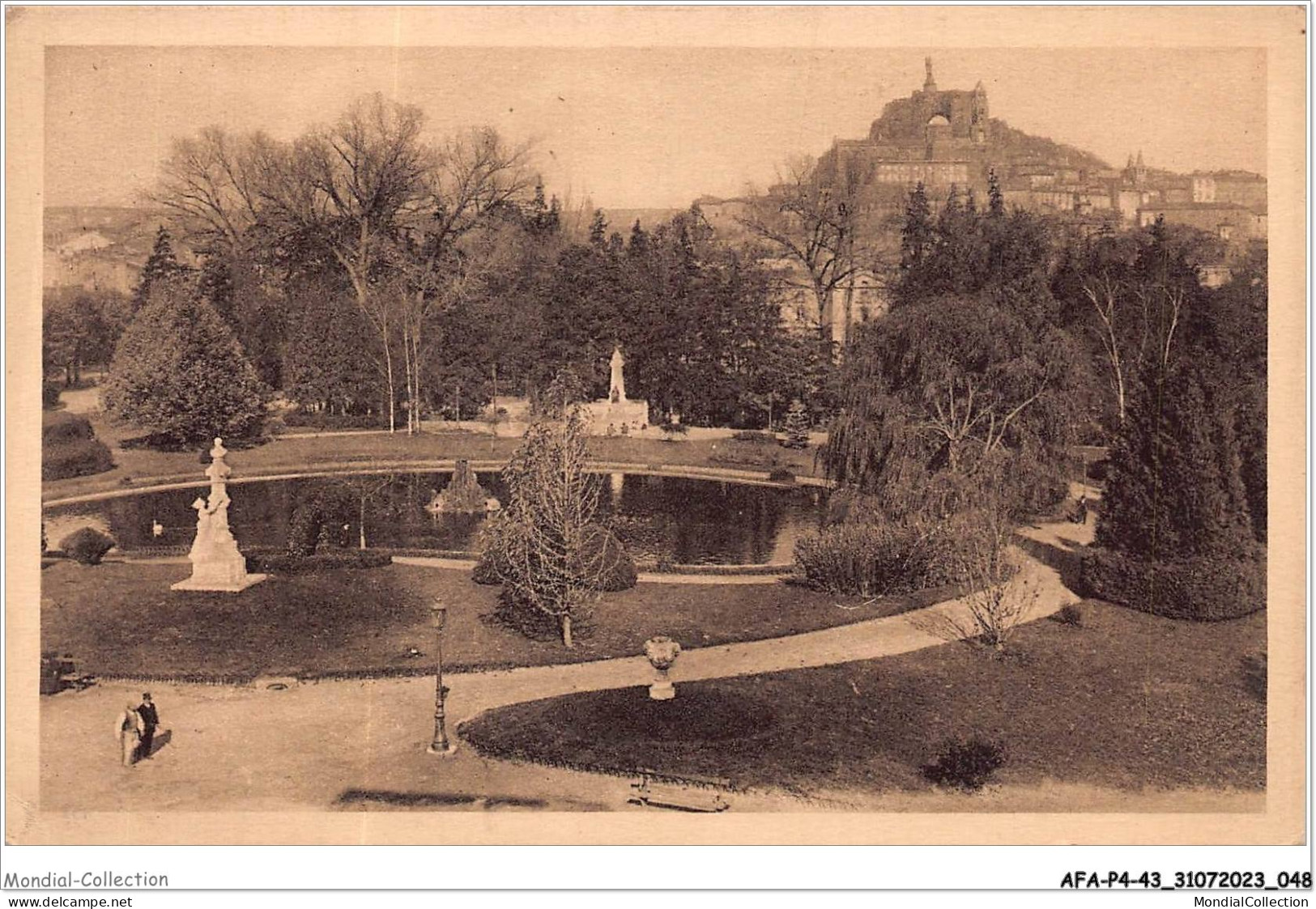 AFAP4-43-0345 - LE PUY - Le Jardin Public Et La Haute Ville - Le Puy En Velay