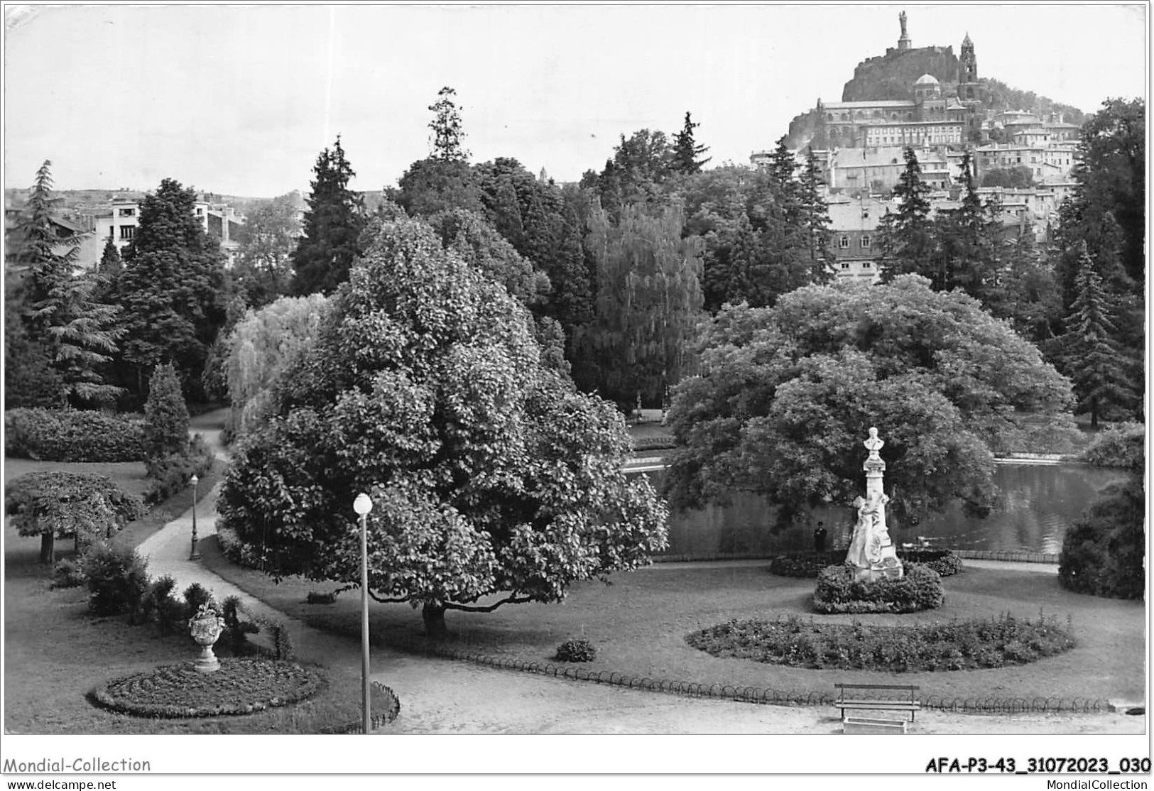 AFAP3-43-0235 - LE PUY - Le Jardin Vinay - Le Puy En Velay