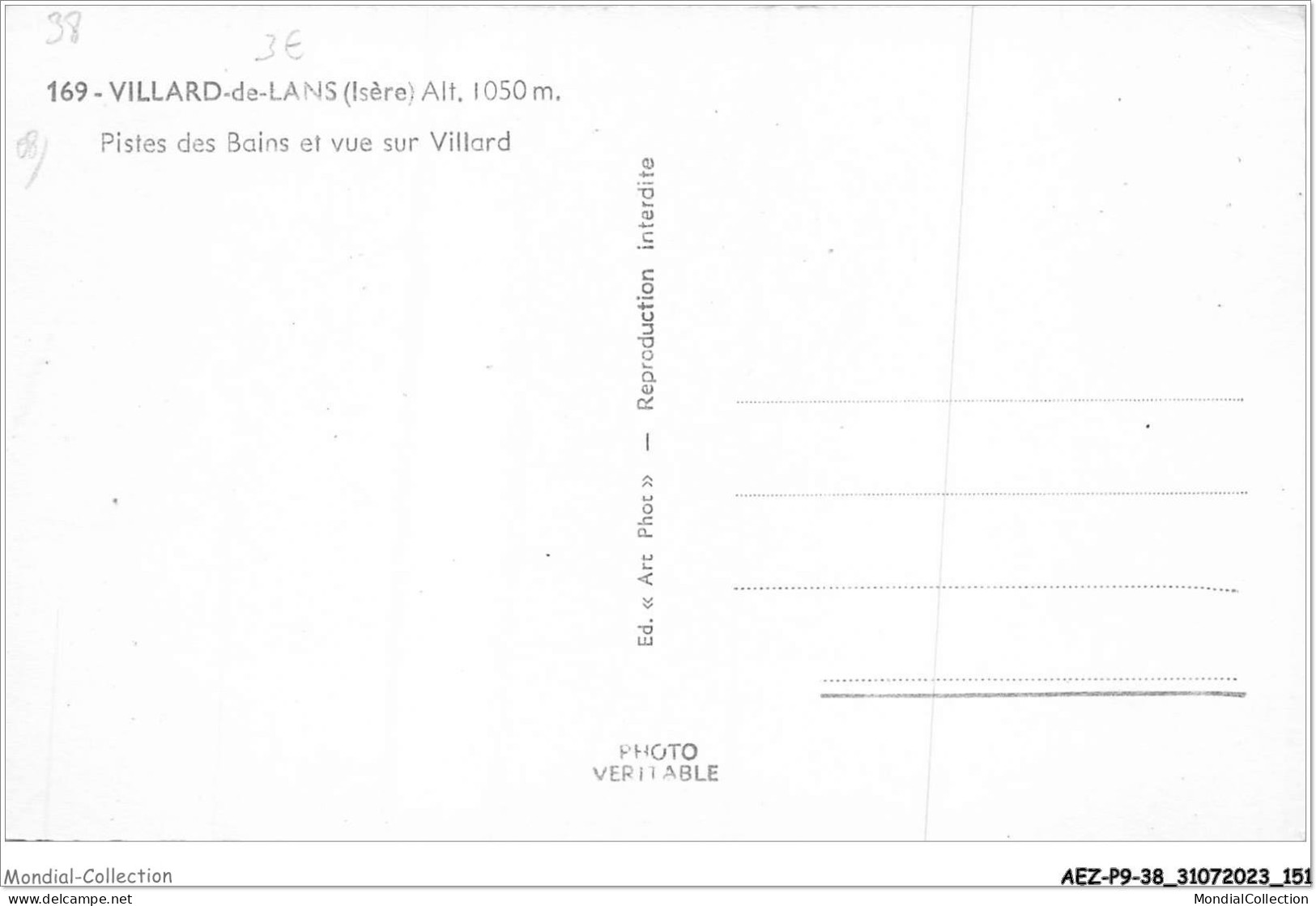 AEZP9-38-0815 - VILLARD-LE-LANS - Pistes Des Bains Et Vue Sur Villard  - Villard-de-Lans