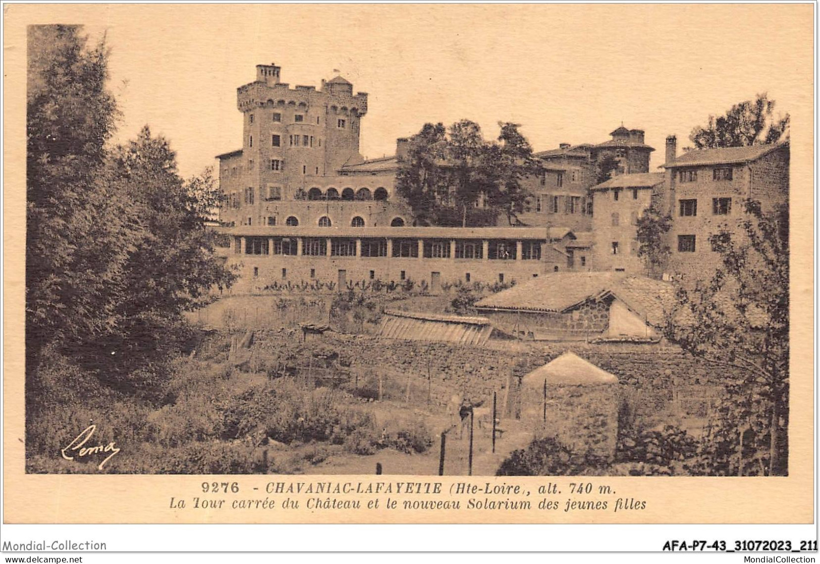 AFAP7-43-0765 - CHAVANIAC-LAFAYETTE - La Tour Carrée Du Château Et Le Nouveau Solarium Des Jeunes Filles - Andere & Zonder Classificatie