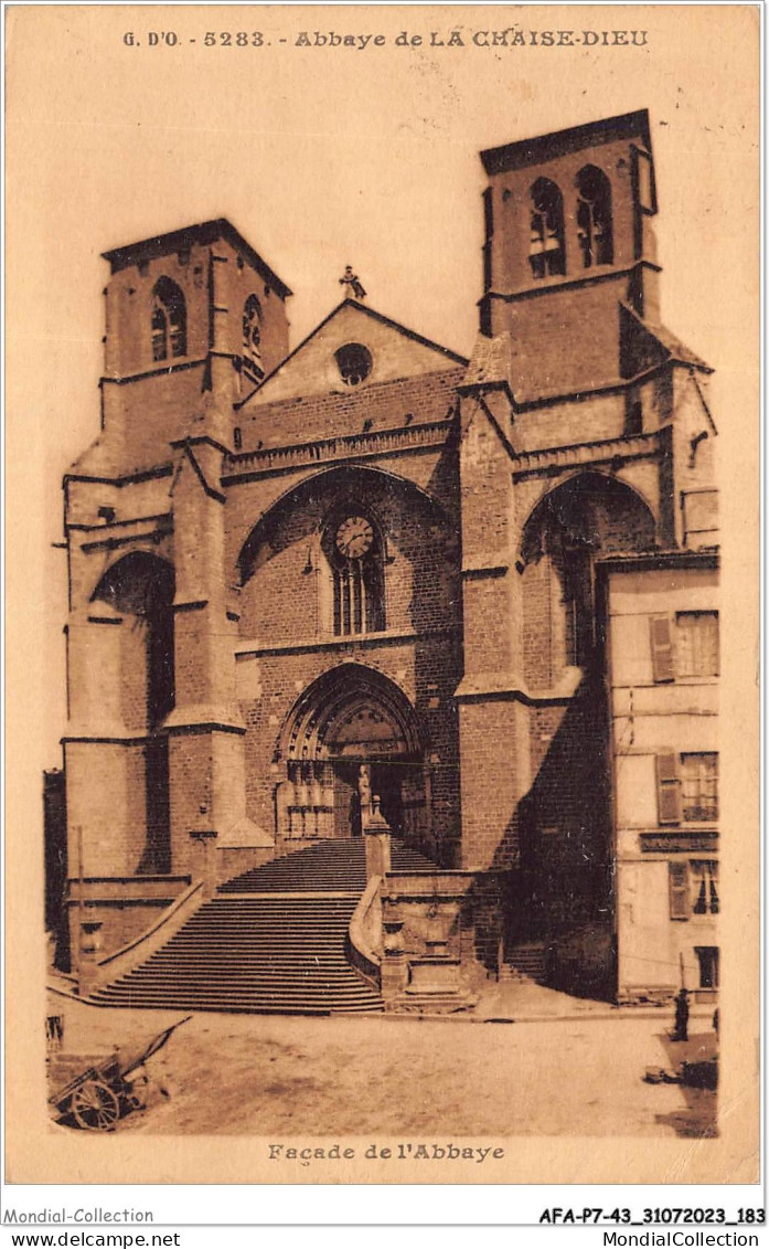AFAP7-43-0751 - Abbaye De LA CHAISE-DIEU - Façade De L'abbaye - La Chaise Dieu