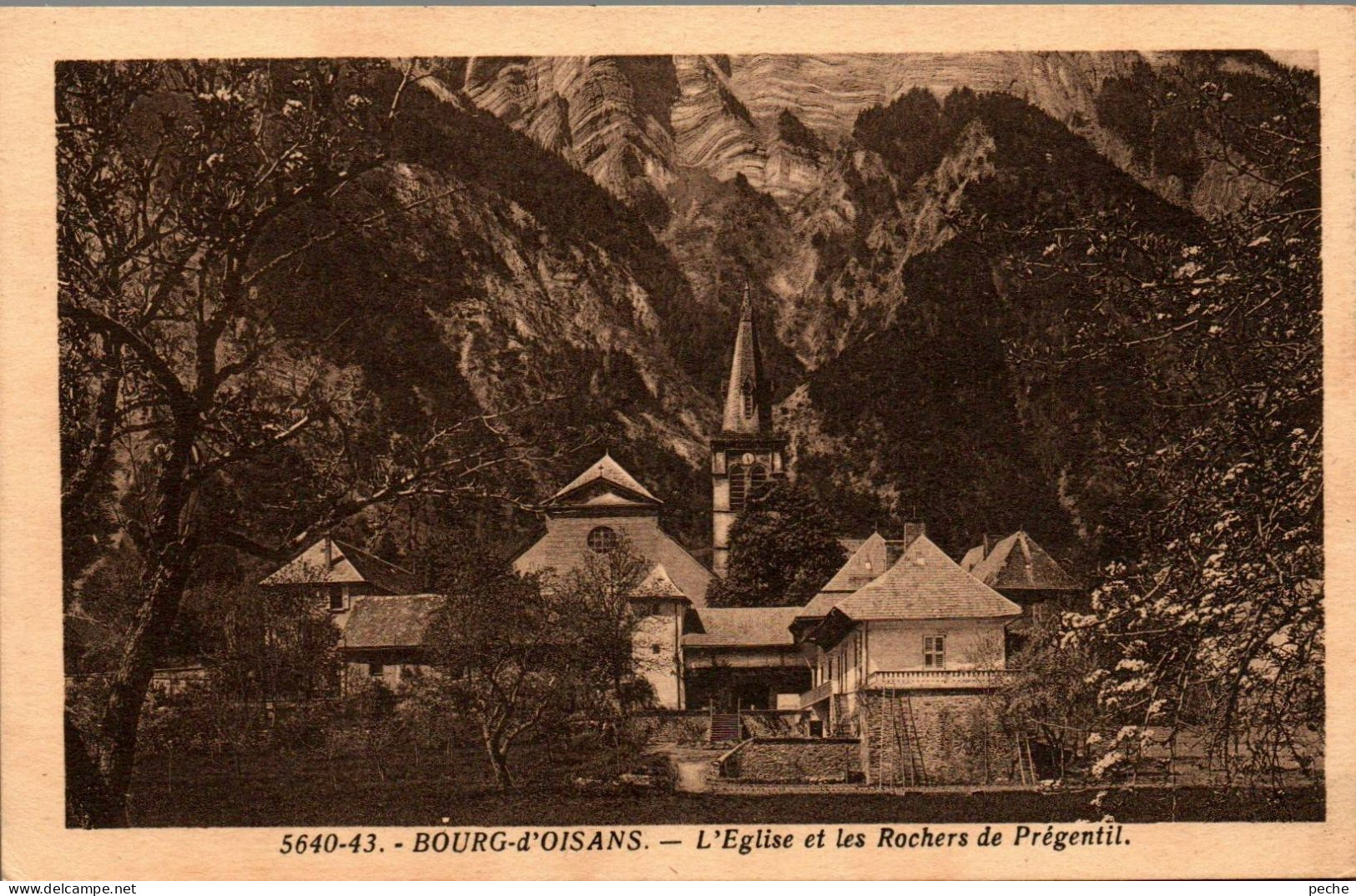 N°3136 W -cpa Bourg D'Oisans -l'église Et Les Rochers De Prégentil- - Bourg-d'Oisans