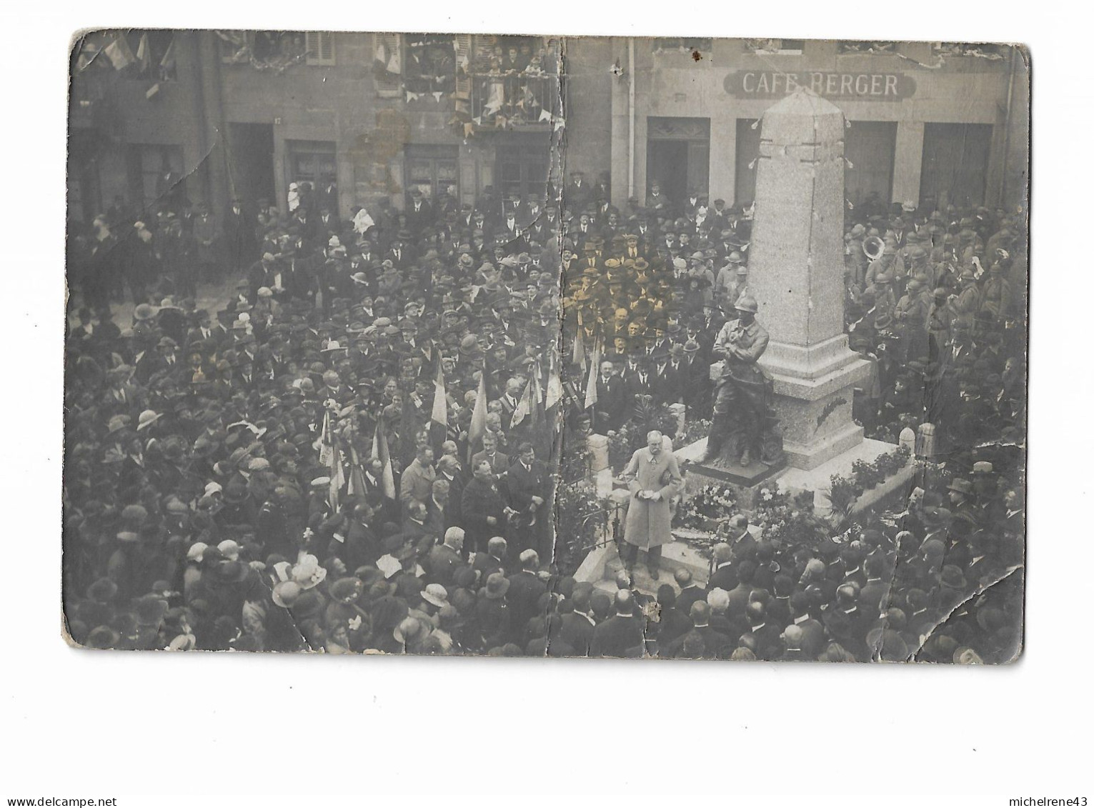 Carte Photo INAUGURATION  D'un Monument Aux Morts - A IDENTIFIER - A Identifier