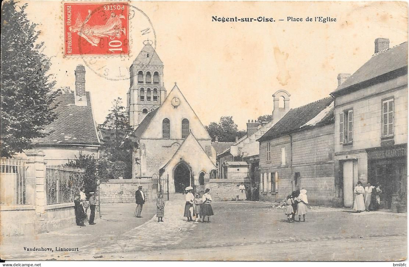 NOGENT-sur-OISE - Place De L'Église - Nogent Sur Oise