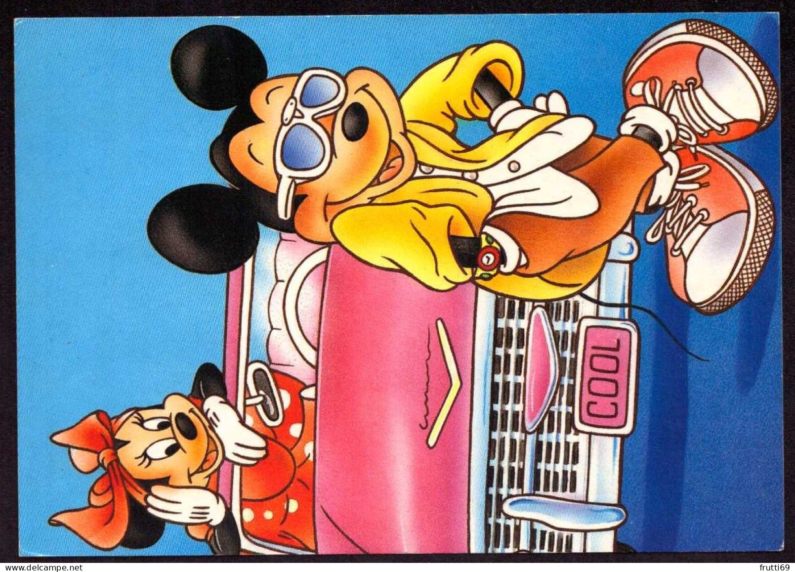 AK 212374 DISNEY - Mickey & Minnie - Autres & Non Classés