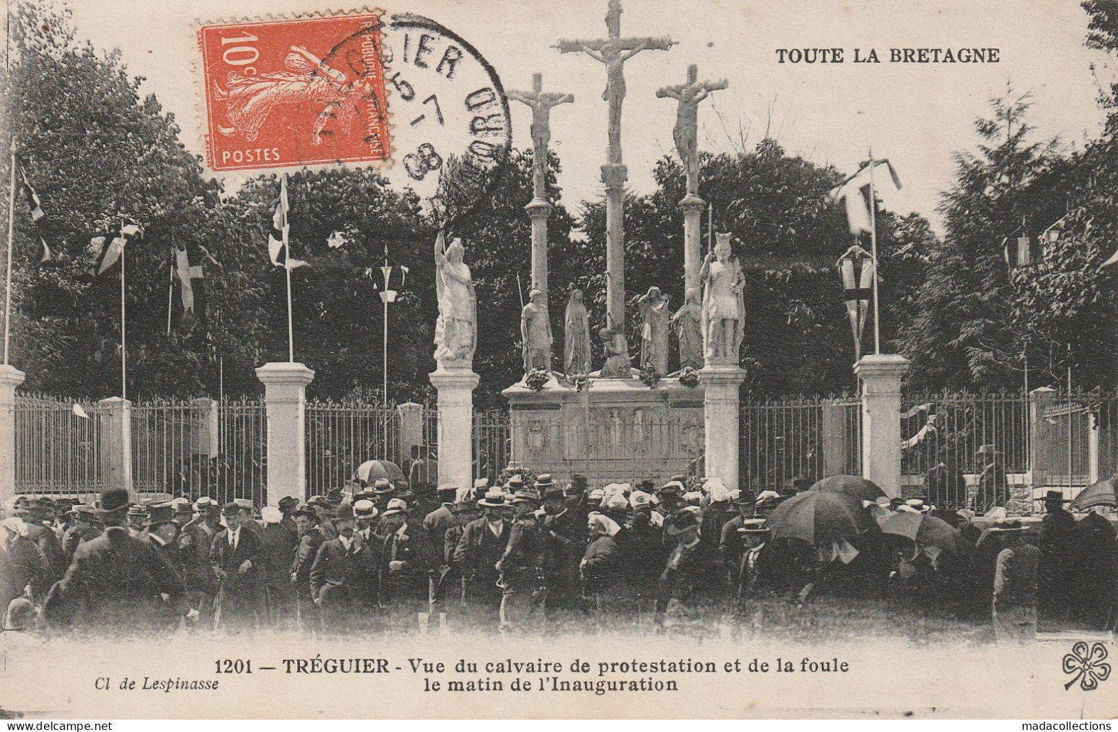 Tréguier (22 - Côtes D'Armor)  Vu Du Calvaire De Protestation Et De La Foule Le Matin De L'inauguration - Tréguier