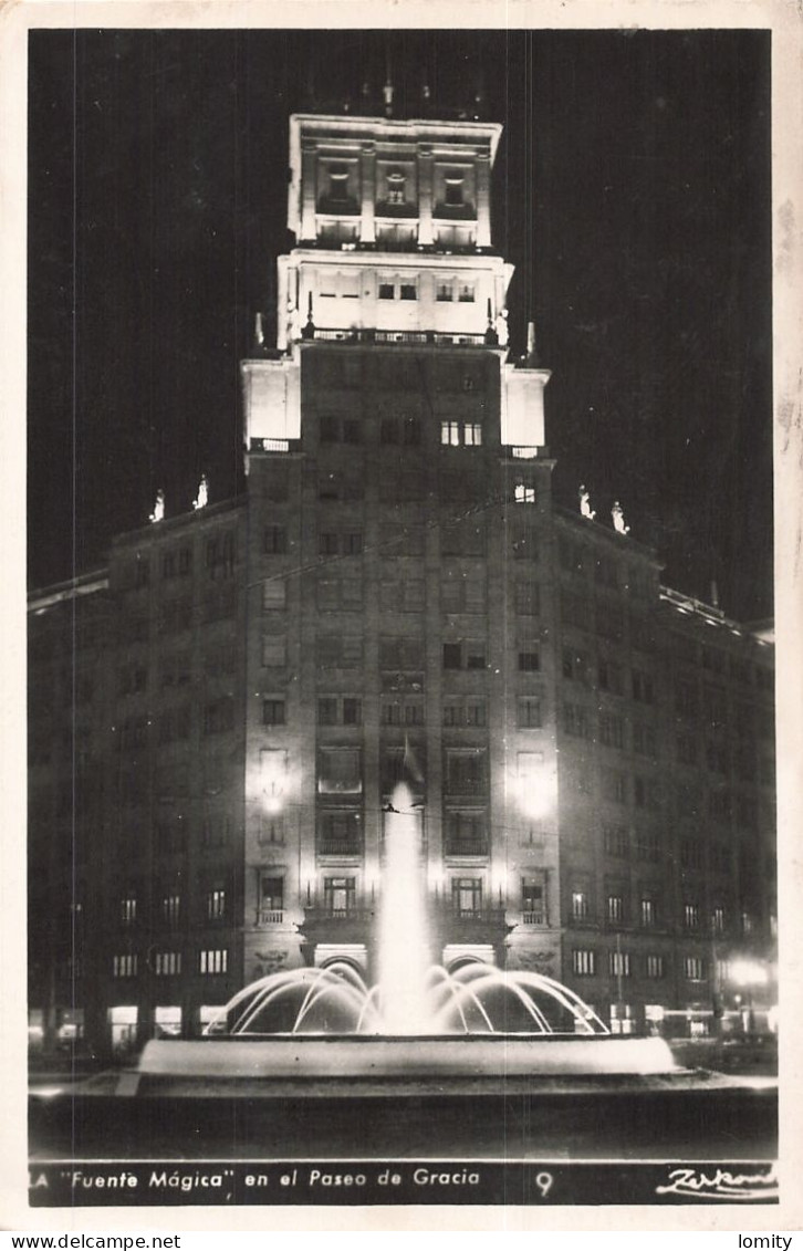 Espagne Barcelone Barcelona Fuente Magica En El Paseo De Gracia , Fontaine - Barcelona