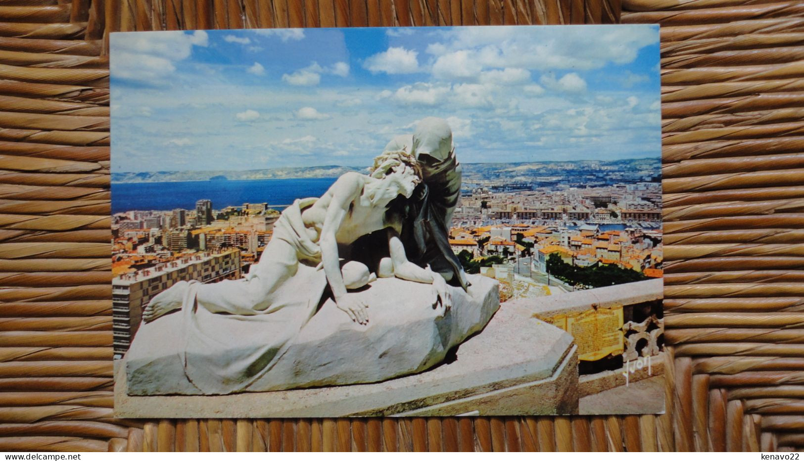 Marseille , BasiliqueN.D. De La Garde , Le Christ Et Sainte Véronique , Dans Le Lointain Marseille Et Son Port - Notre-Dame De La Garde, Ascenseur