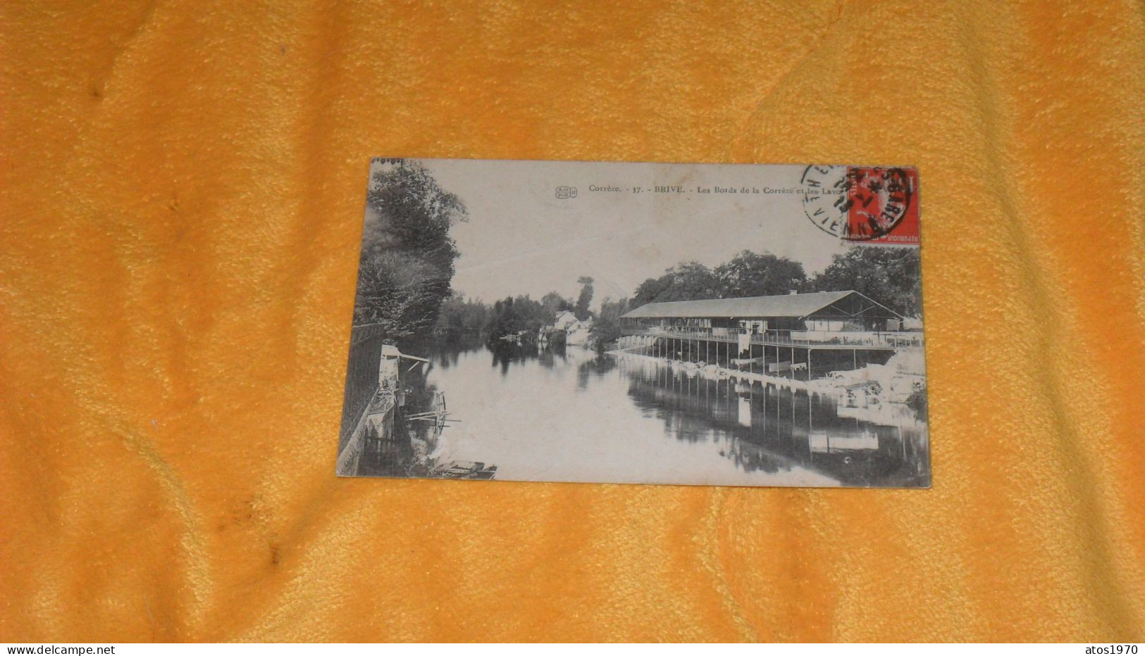 CARTE POSTALE ANCIENNE CIRCULEE DE 1913../ BRIVE.- LES BORDS DE LA CORREZE ET LES LAVOIRS..CACHET + TIMBRE.. - Brive La Gaillarde