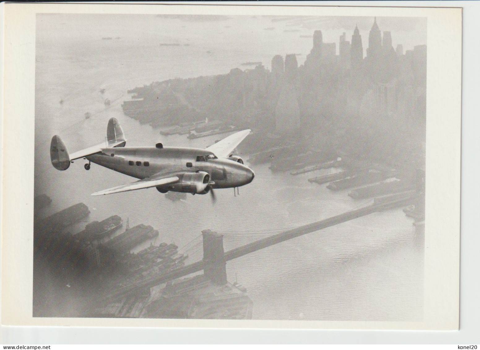 Pc Lockheed 14 Aircraft Above Manhattan 1938 - 1946-....: Modern Era