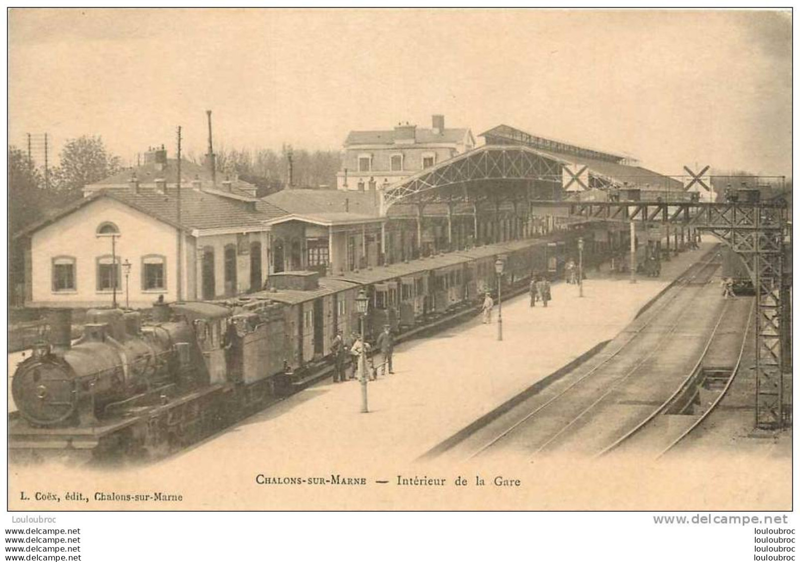 51 CHALONS SUR MARNE LA GARE INTERIEUR - Stations With Trains