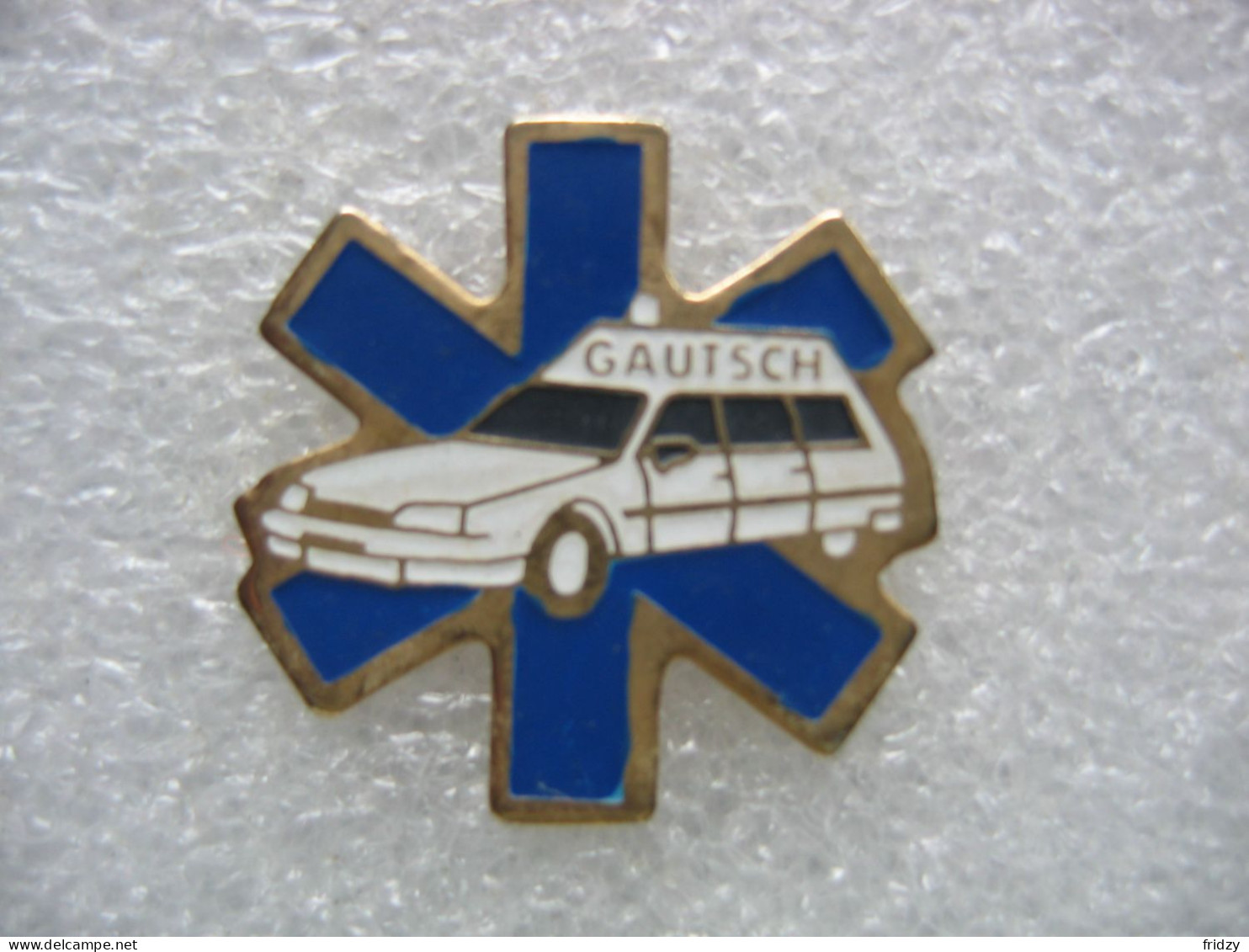 Pin's Des Ambulances GAUTSCH De Benfeld (Dépt:67). Citroen CX - Geneeskunde