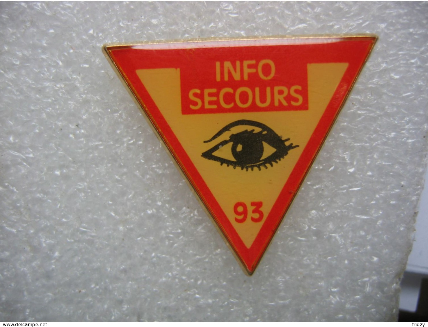 Pin's Info Secours 93 (nom - Rhésus - Spécification) - Medical