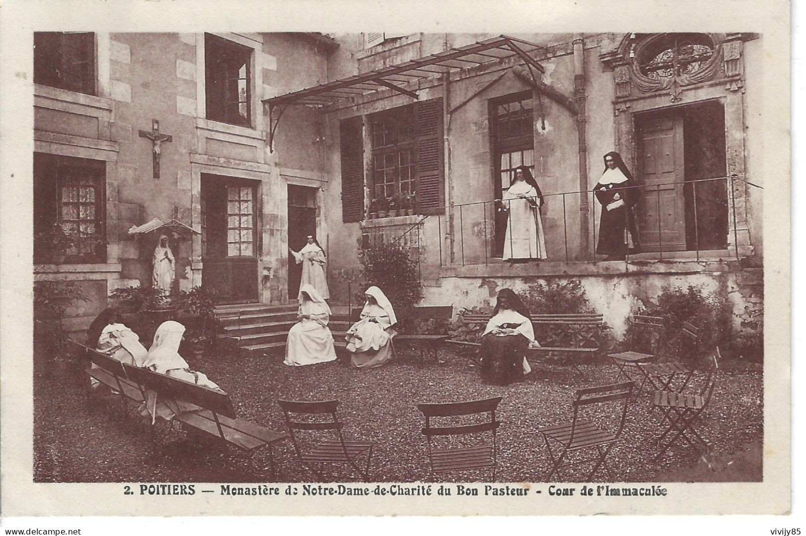 86 - POITIERS - T.Belle Vue Animée Du Monastère De N.Dame De Charité Du Bon Pasteur - Cour De L'Immaculée - Poitiers