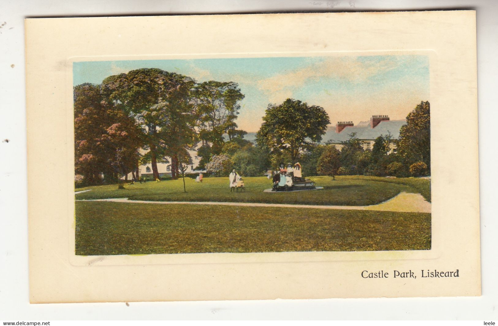H78. Vintage Postcard. Castle Park, Liskeard. Cornwall. - Autres & Non Classés