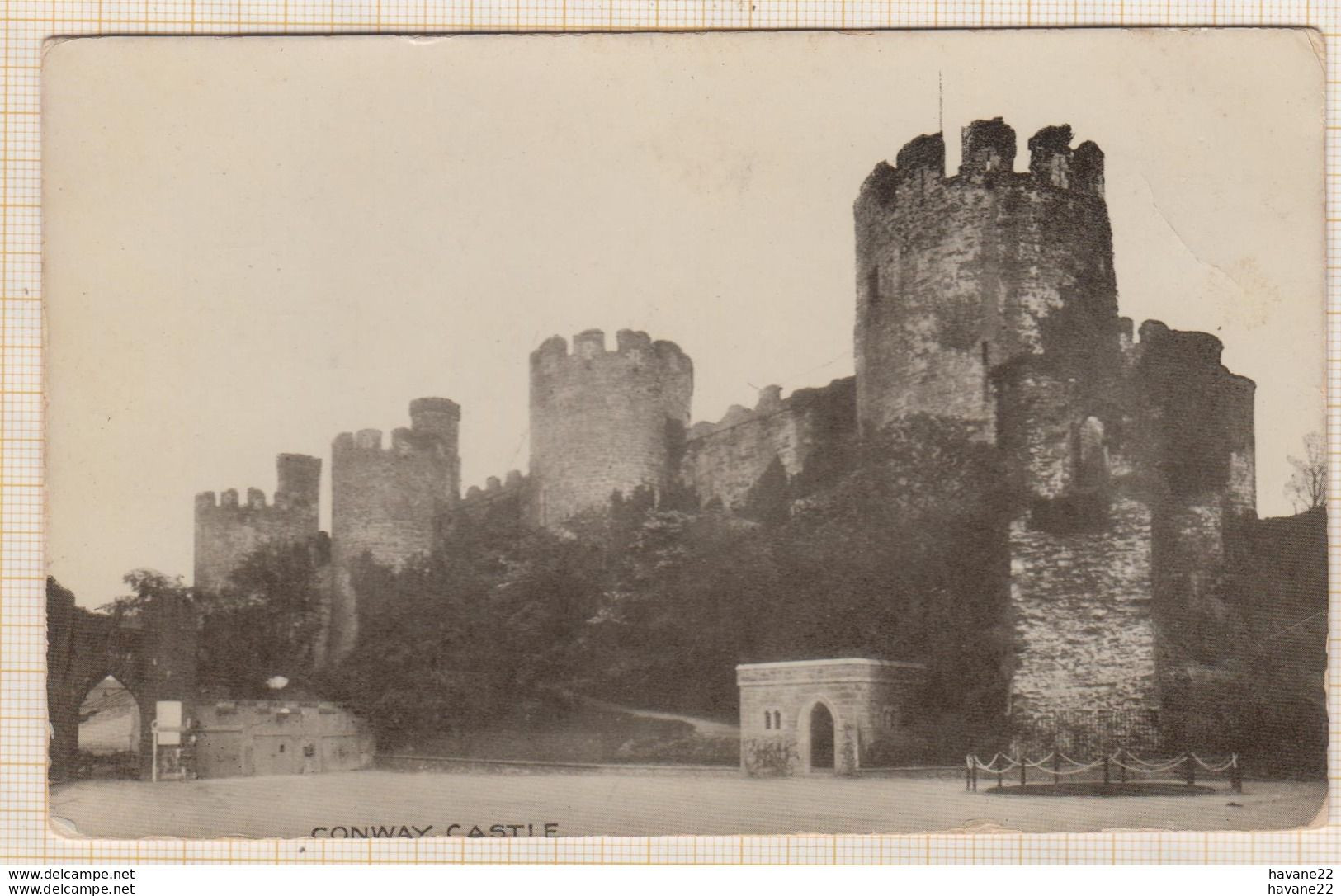 8AK4367 CONWAY CASTLE 2SCANS - Caernarvonshire