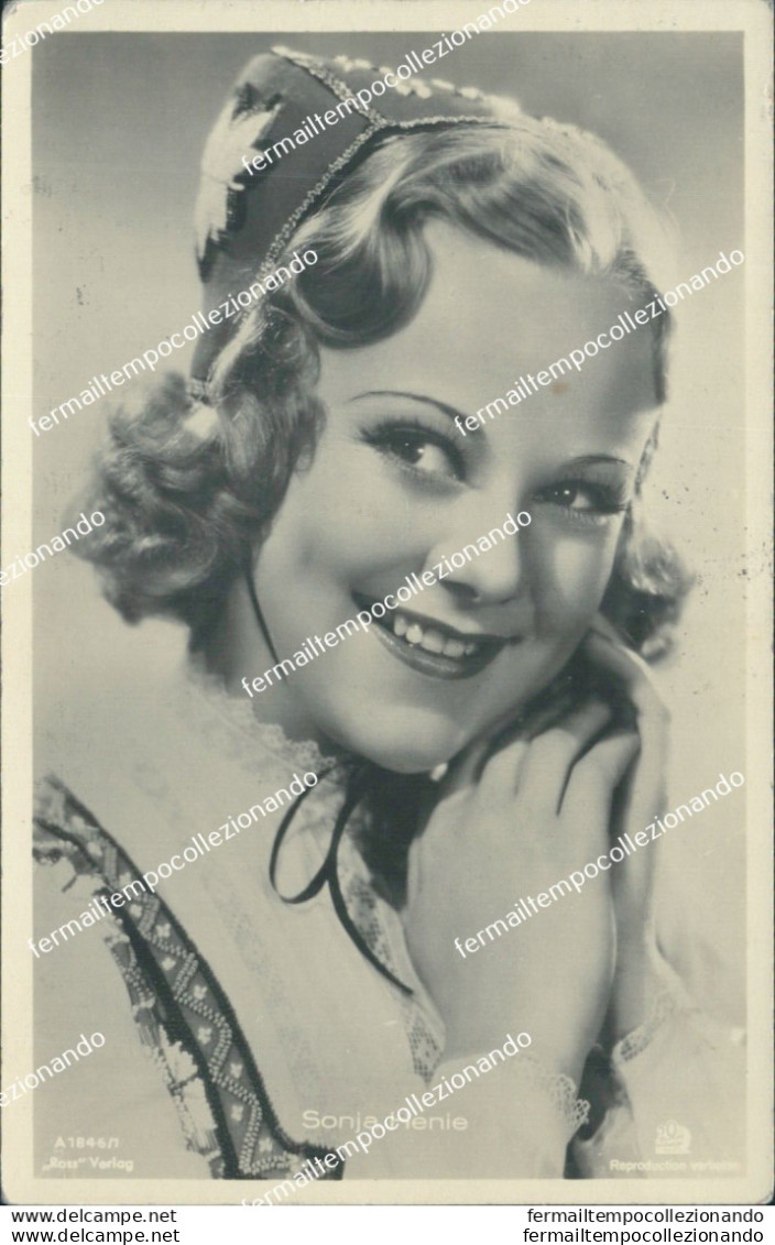 Cf566 Cartolina Sonja Henie Attrice Actress Movie Star Film Personaggi Famosi - Autres & Non Classés