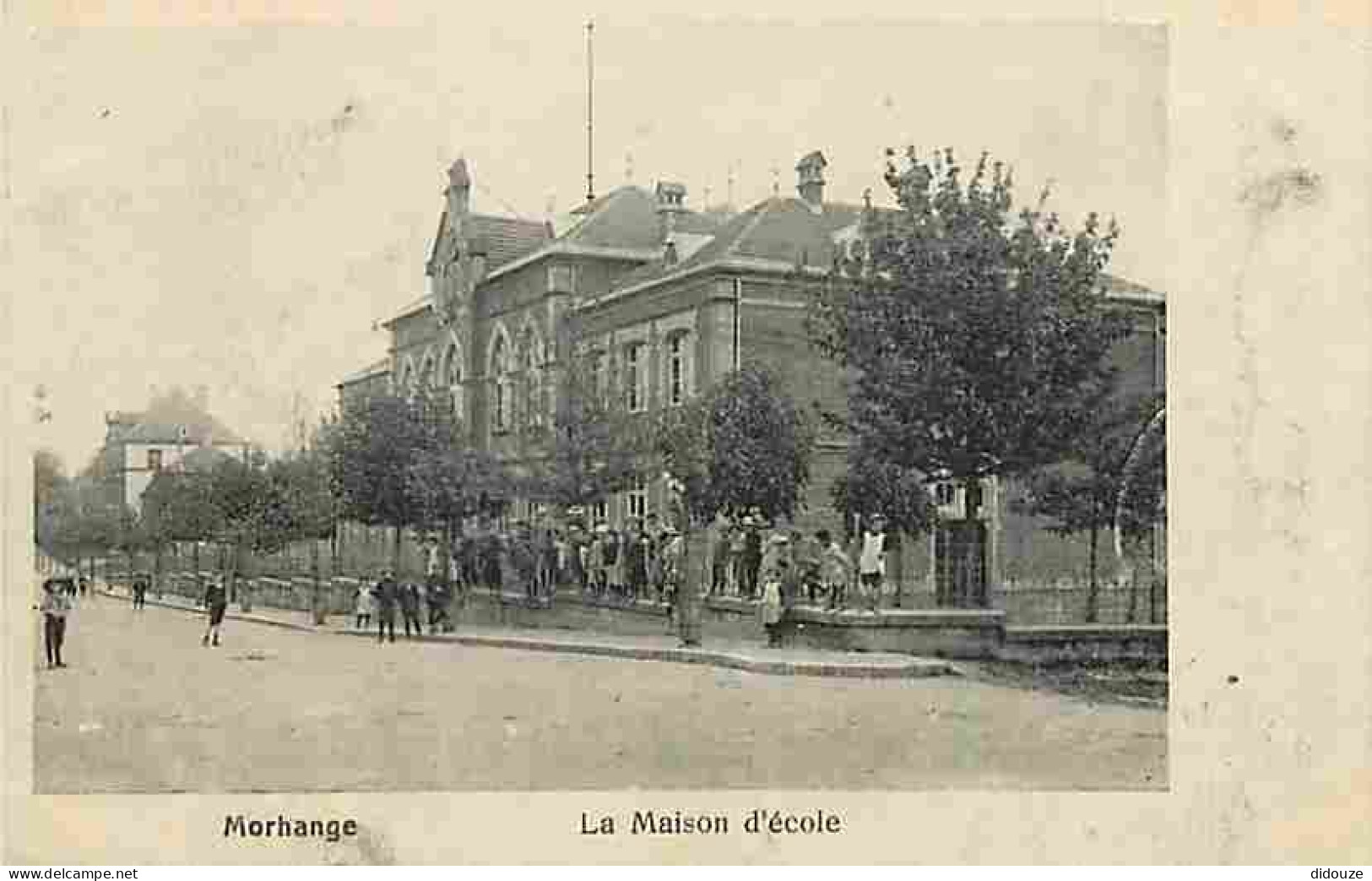 57 - Morhange - La Maison D'Ecole  - Animée - CPA - Voir Scans Recto-Verso - Morhange