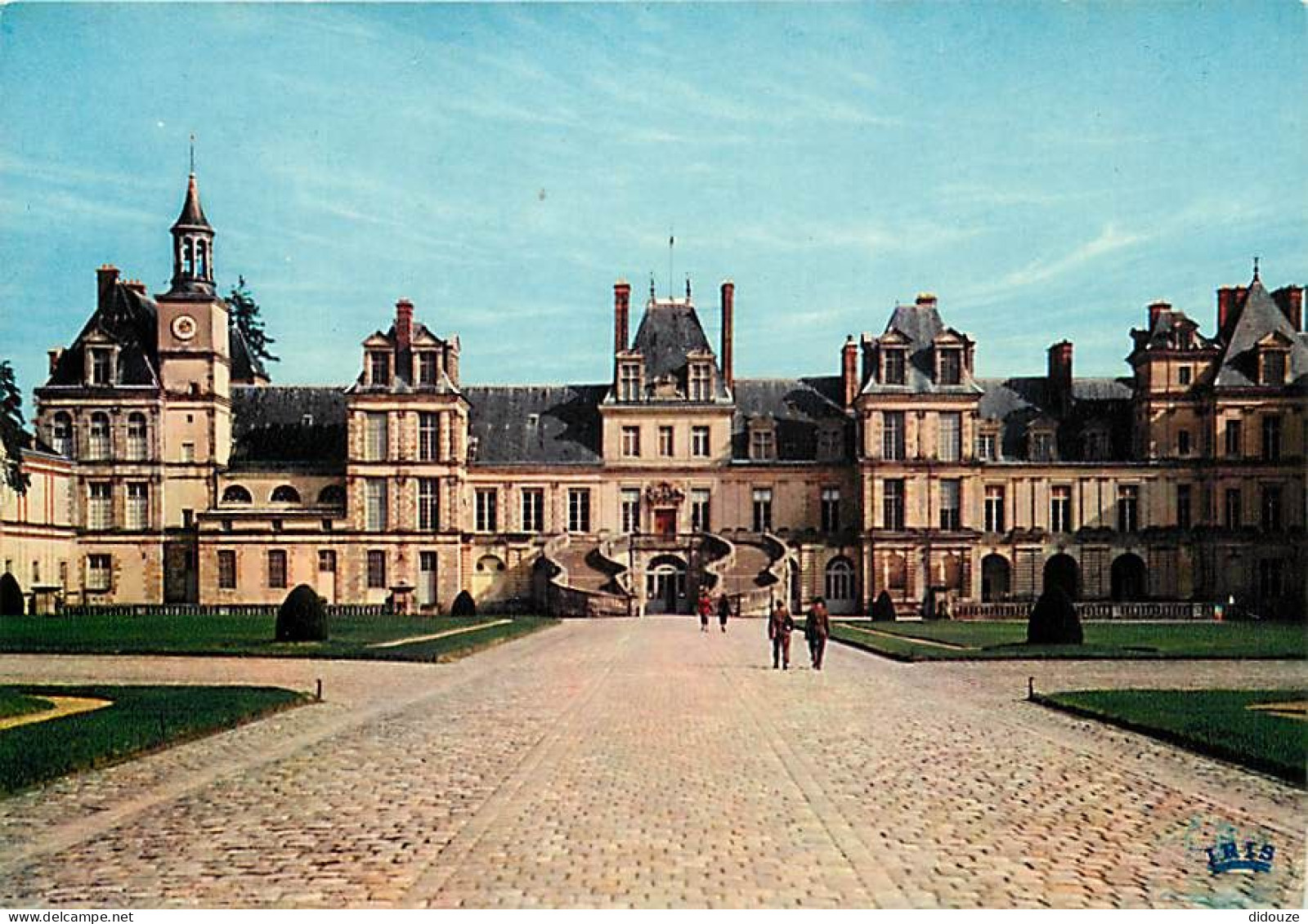 77 - Fontainebleau - Palais De Fontainebleau - Le Palais : Cour Du Cheval Blanc (1626) Eu Des Adieux (20 Avril 1814) - J - Fontainebleau