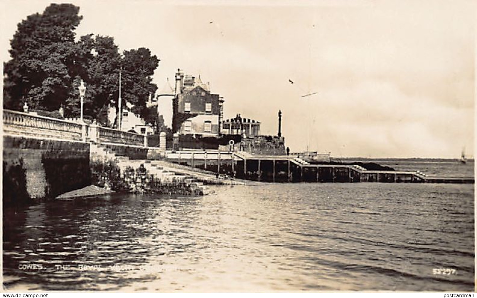 England - COWES The River Medina - Cowes