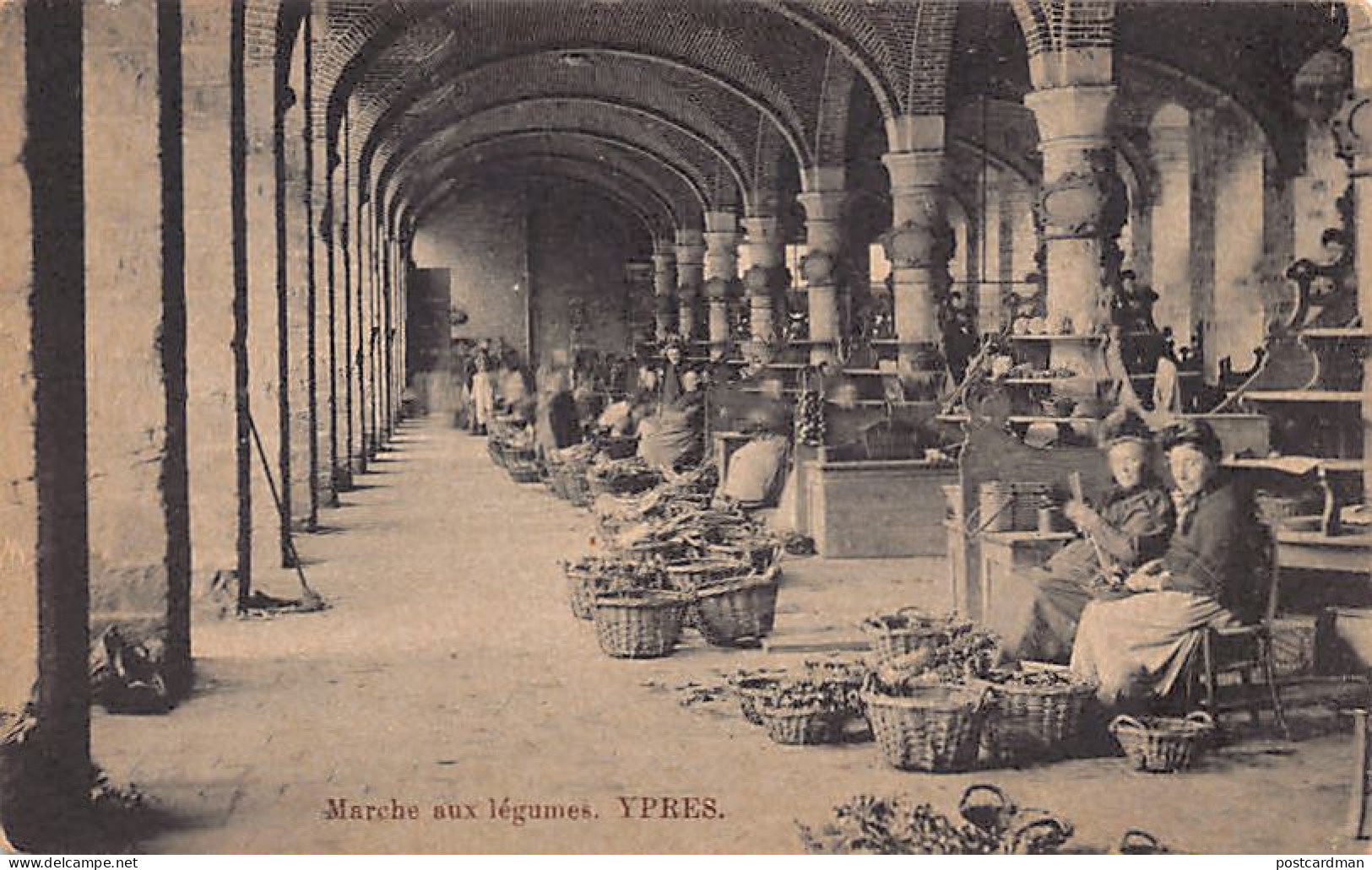 IEPER (W. Vl.) Groentenmarkt - Marché Aux Légumes - Uitg. J. Versailles  - Ieper