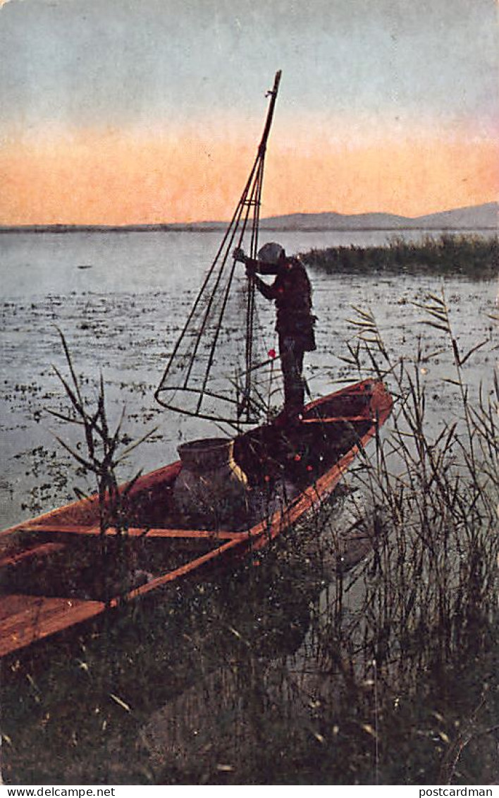 JAPAN - Fisherman With A Net - Autres & Non Classés