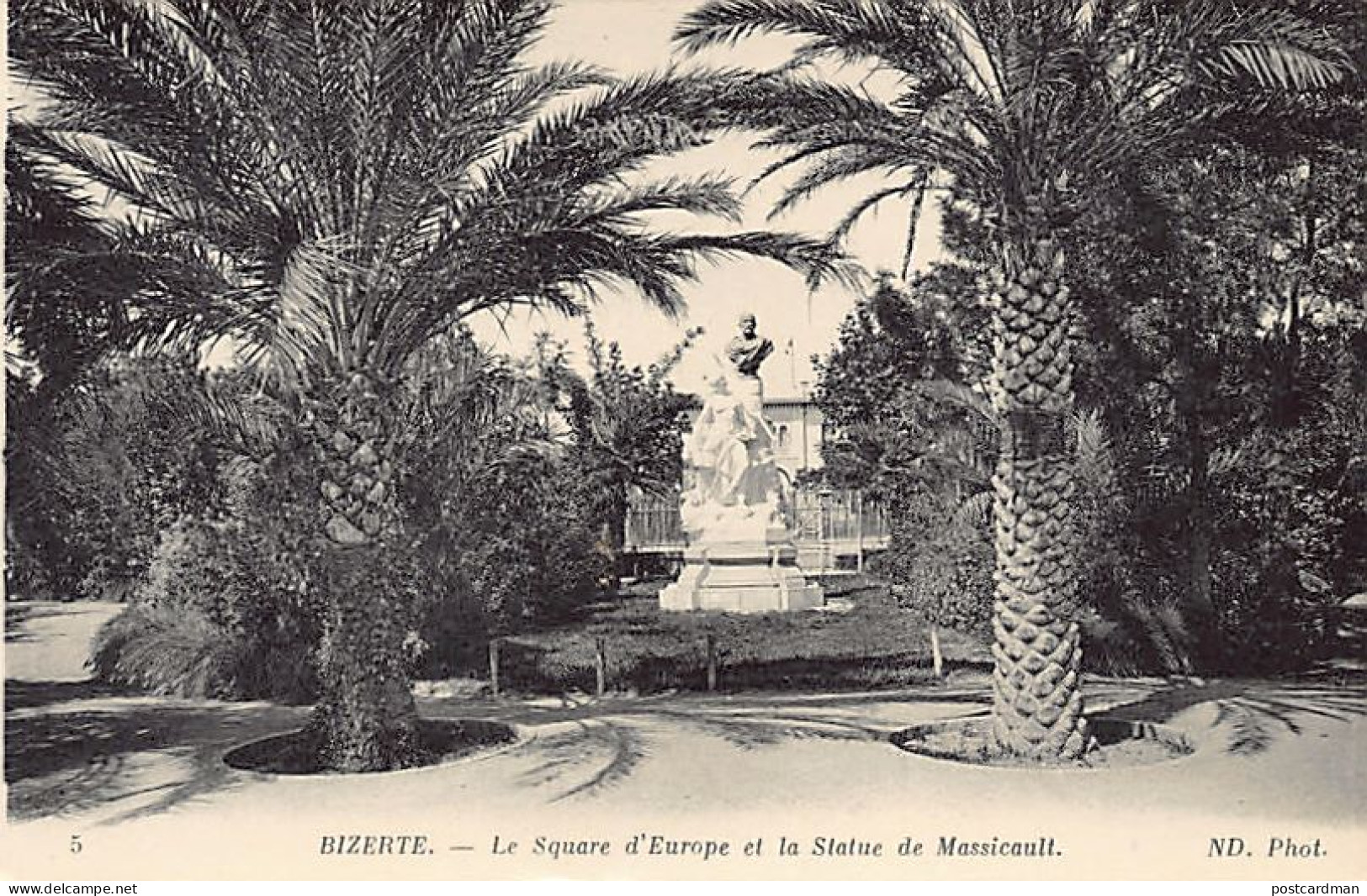 Tunisie - BIZERTE - Le Square D'Europe Et La Statue De Massicault - Ed. ND 5 - Tunesien