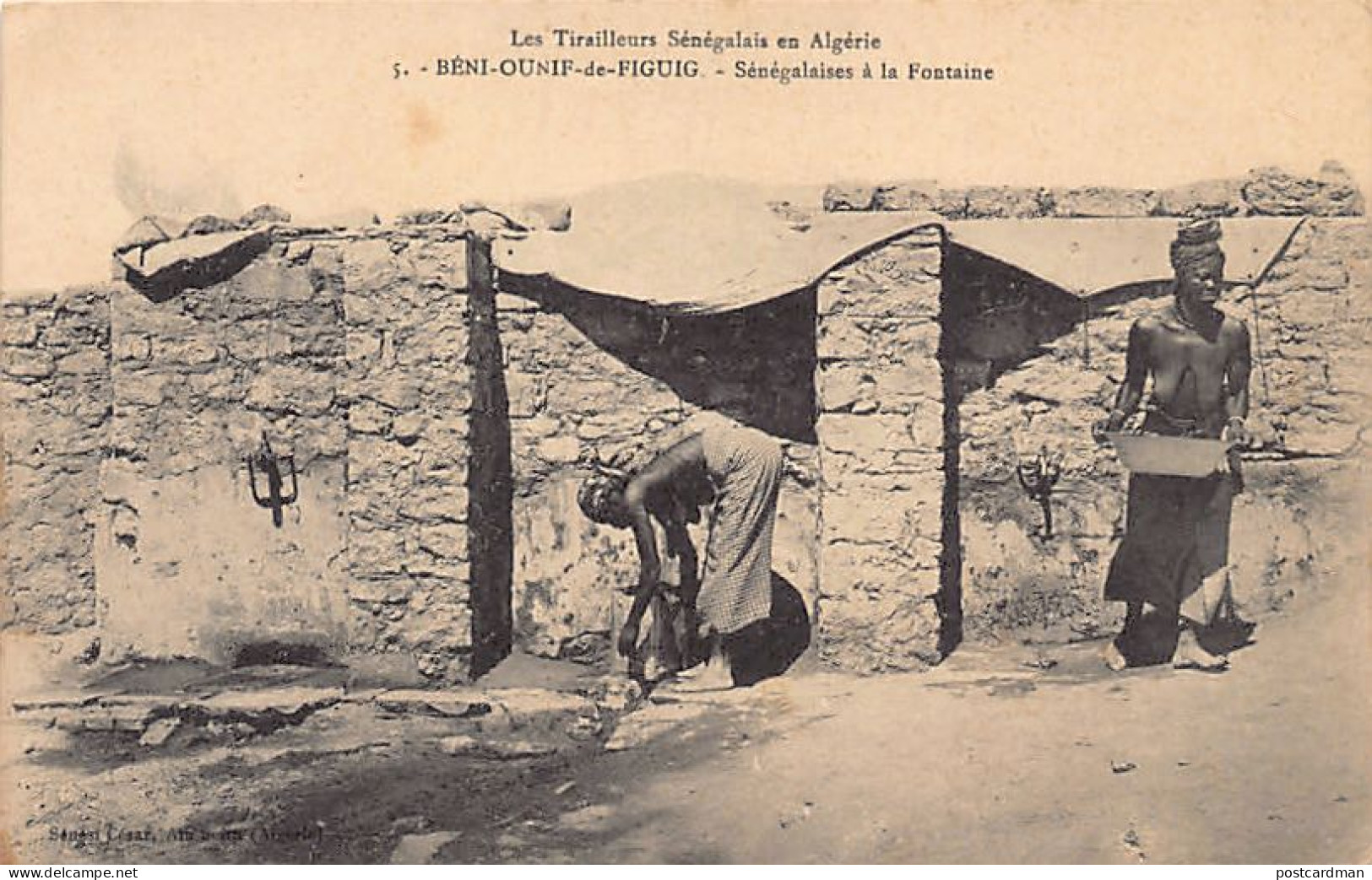 Les Tirailleurs Sénégalais En Algérie - BÉNI OUNIF DE FIGUIG - Femmes Sénégalaise Sà La Fontaine - Ed. César Sénési 5 - Women