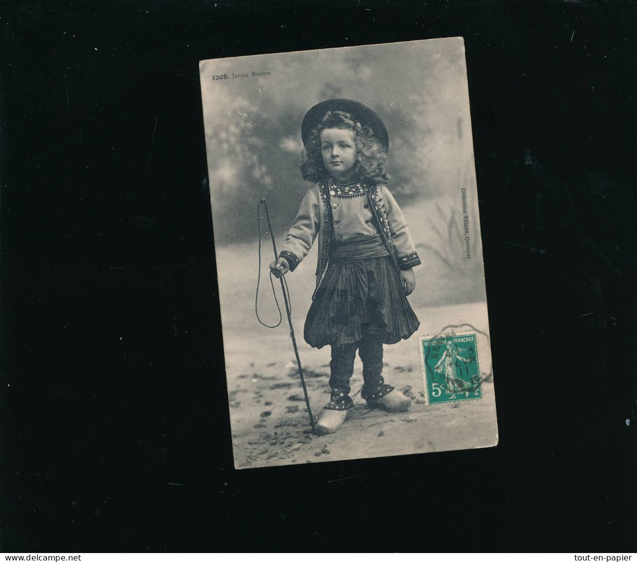 CPA Folklore - Bretagne- Moeurs Costumes Bretons -  Enfant - Jeune Breton Collection Villard - Bretagne