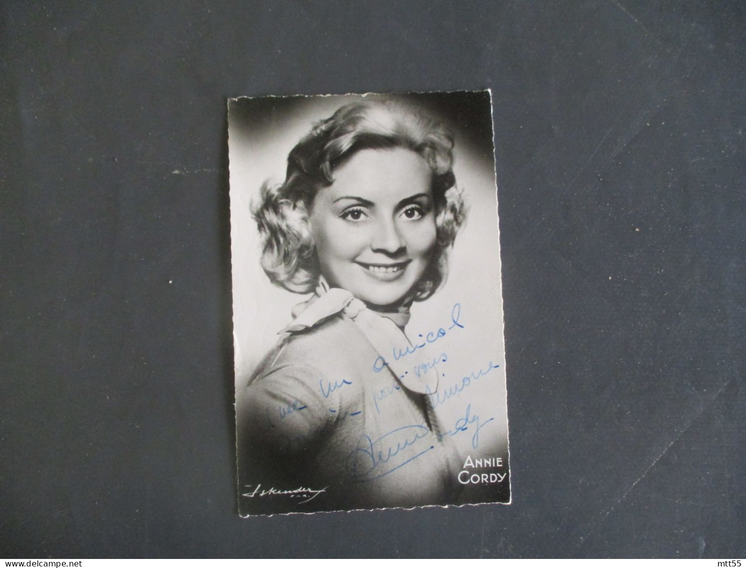 ANNIE CORDY   ARTISTE   AUTOGRAPHE MANUSCRIT SUR CARTE PHOTO - Entertainers