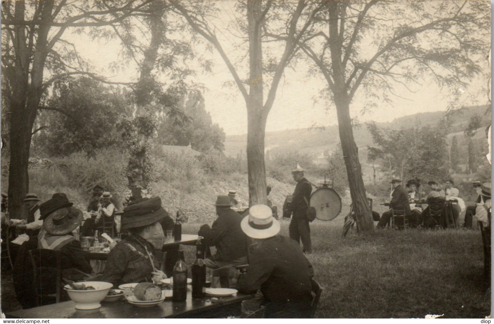 CP Carte Photo D&#039;&eacute;poque Photographie Vintage Groupe Dr&ocirc;le Homme Orchestre  - Anonymous Persons