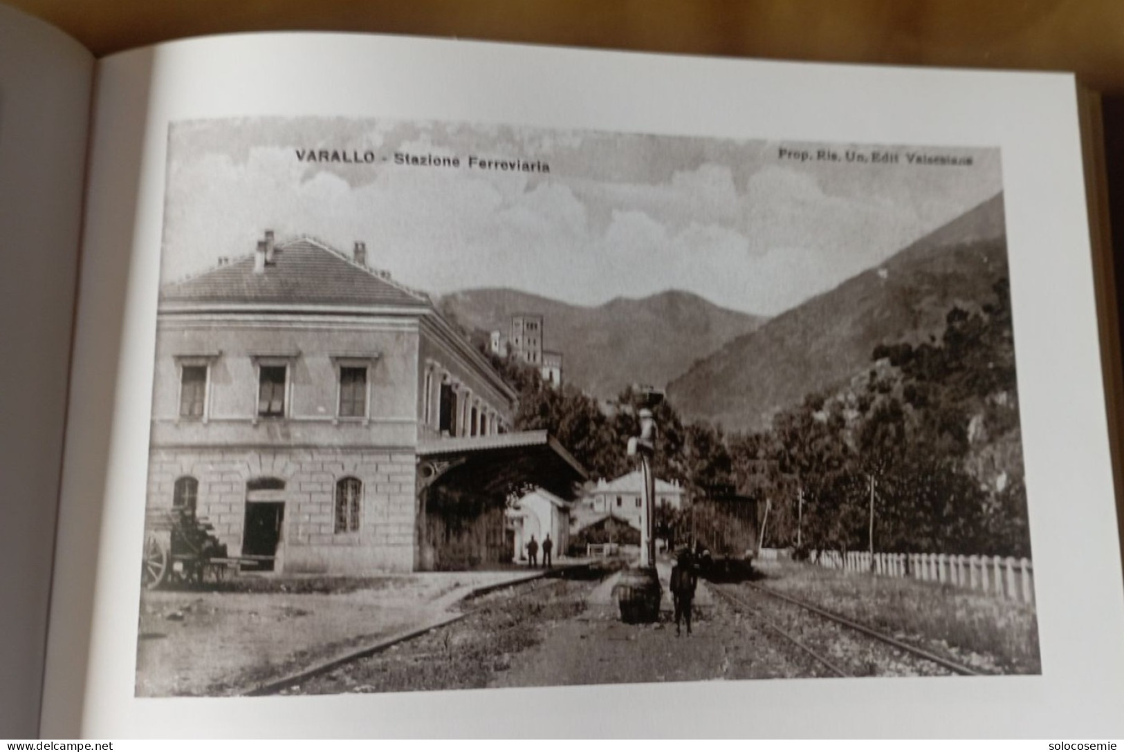 STORIA DELLE FERROVIE NEL BIELLESE E IN VAL SESIA - 299 PAG. con numerose foto treni e stazioni