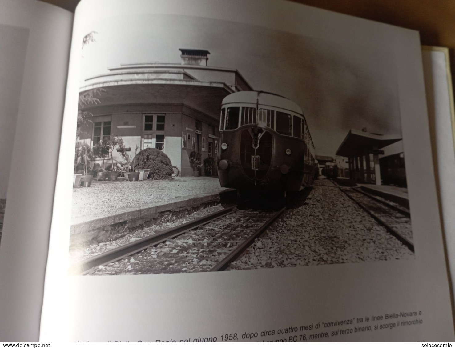 STORIA DELLE FERROVIE NEL BIELLESE E IN VAL SESIA - 299 PAG. con numerose foto treni e stazioni