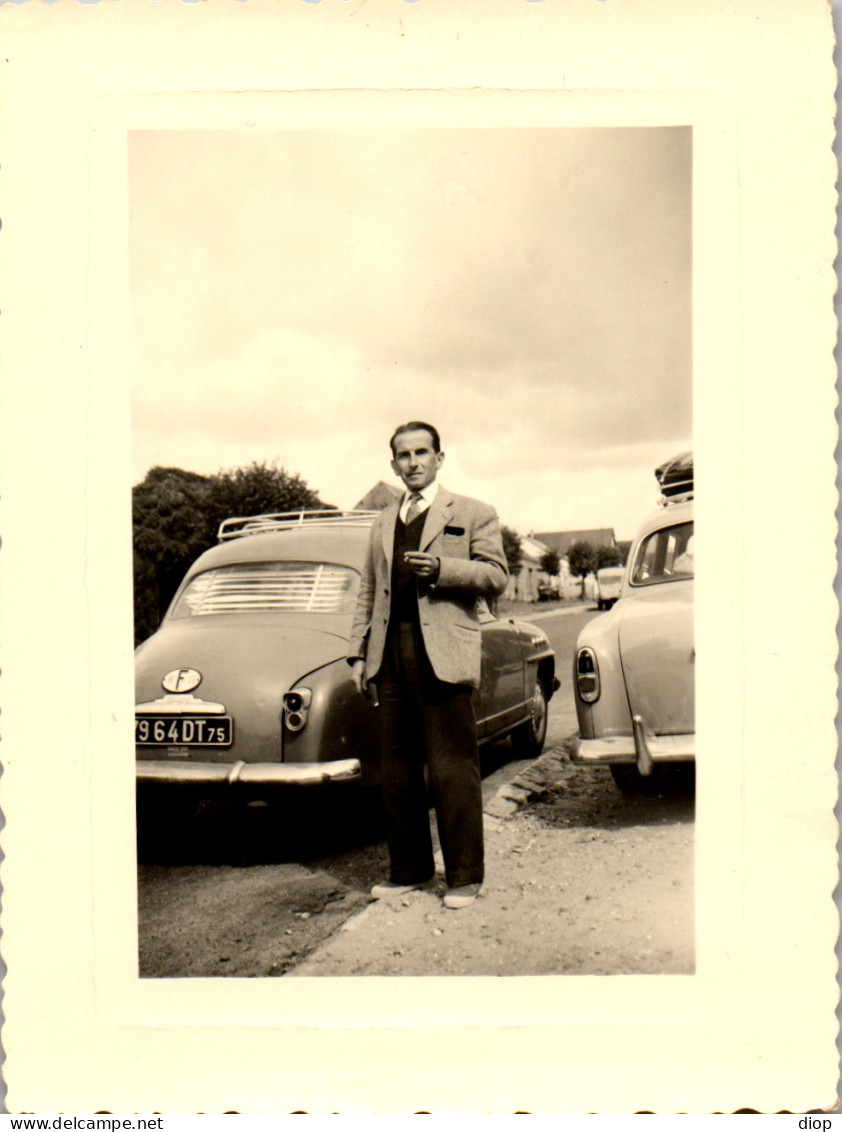Photographie Photo Vintage Snapshot Amateur Automobile Voiture Homme - Cars